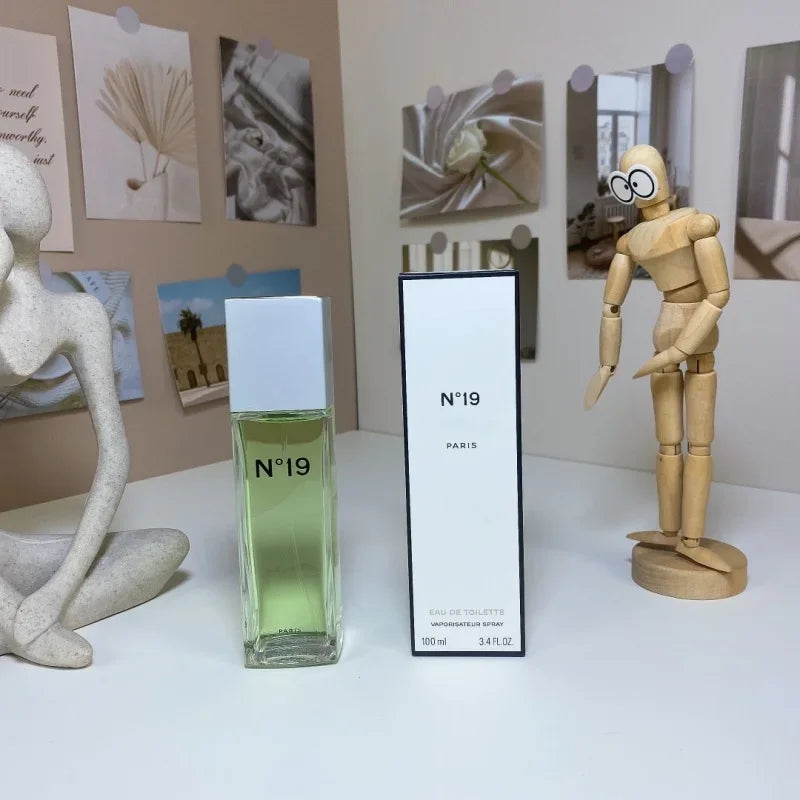 Eau de Toilette Femme No.19 100ml – Élégance Florale et Fraîcheur Tendance