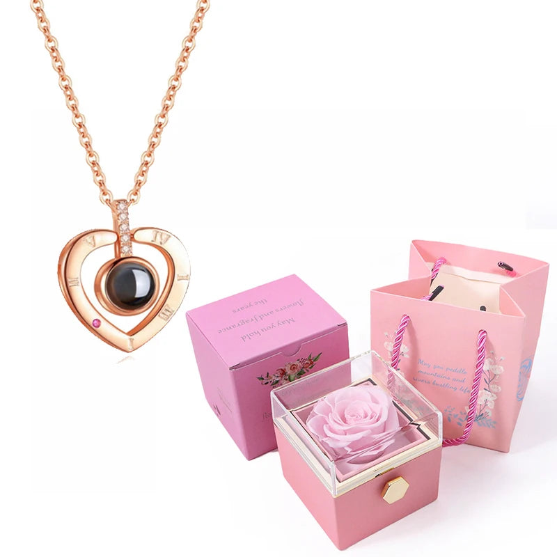 Collier de projection « Je t’aime » en 100 Langues – Coffret Rose Rotatif de Luxe