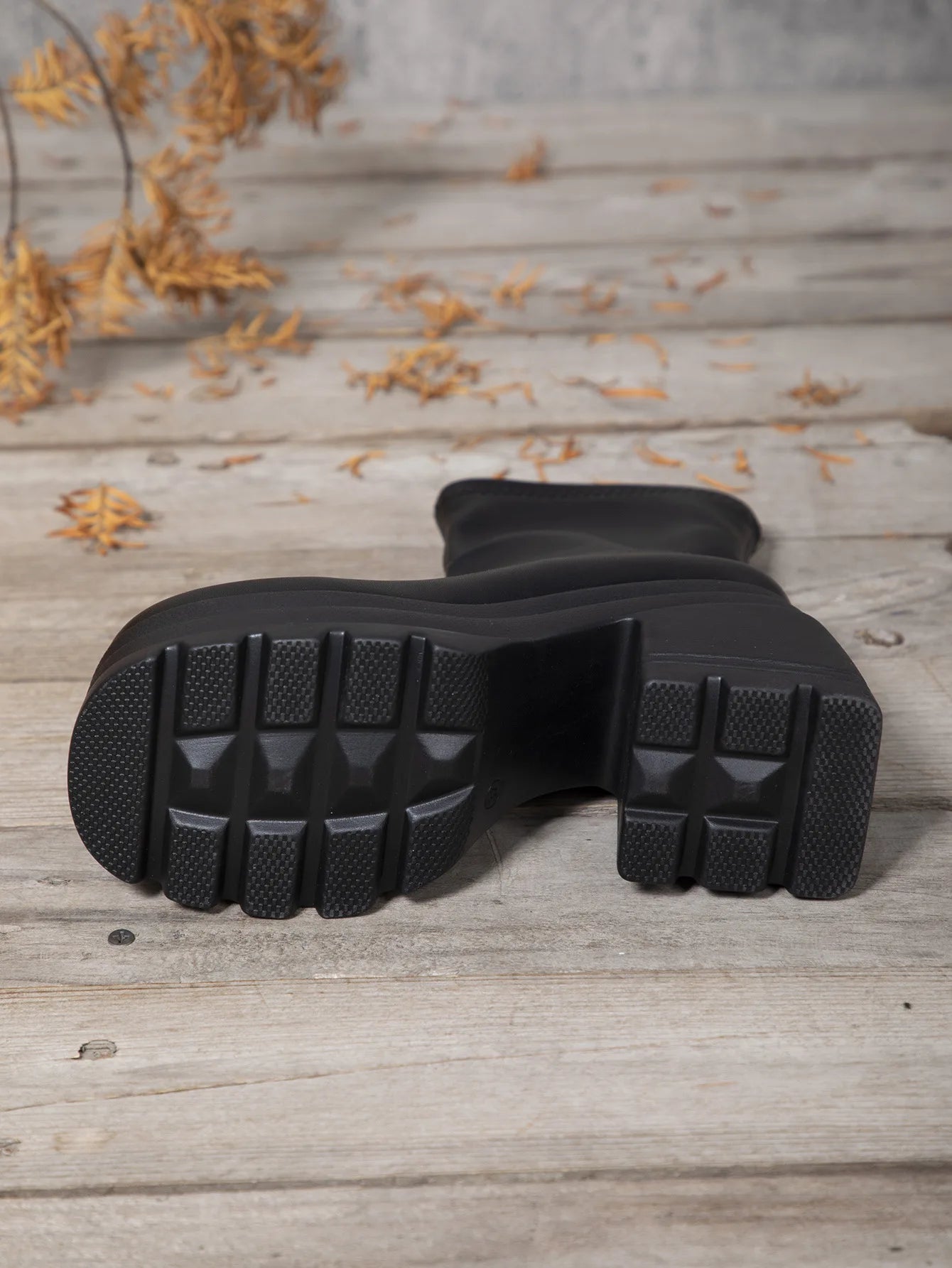 Bottes courtes Femme à Talon Haut – Bout carré & Semelle épaisse